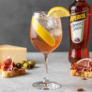 Amaretto Spritz